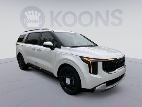 New 2026 Kia Carnival EX FWD image 2