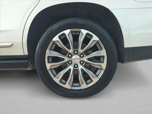 Used 2021 GMC Yukon Denali image 23