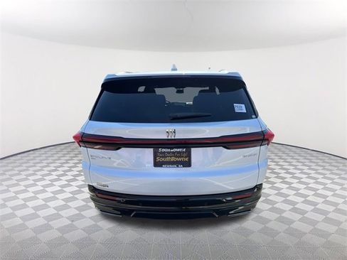 Used 2025 Buick Enclave Sport Touring image 6
