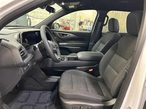 New 2026 Chevrolet Traverse LT image 14