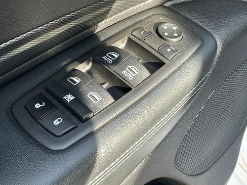 Used 2022 Dodge Durango GT image 19