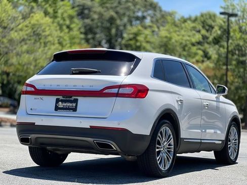 Used 2016 Lincoln MKX Reserve w/ Technology Package FWD image 5