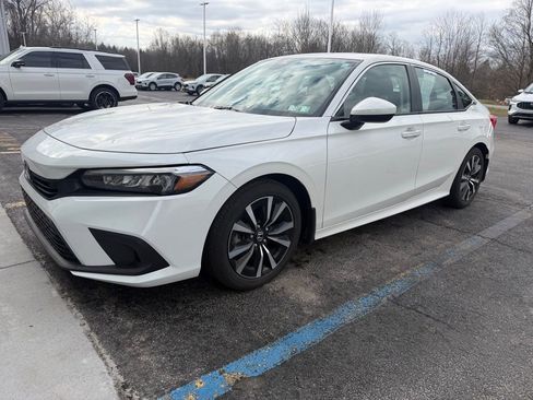 Used 2023 Honda Civic EX image 1