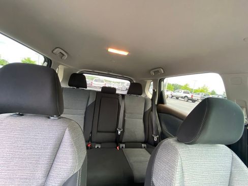 Used 2022 Nissan Rogue SV FWD image 28