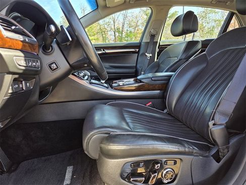 Used 2018 Genesis G90 3.3T Premium image 16