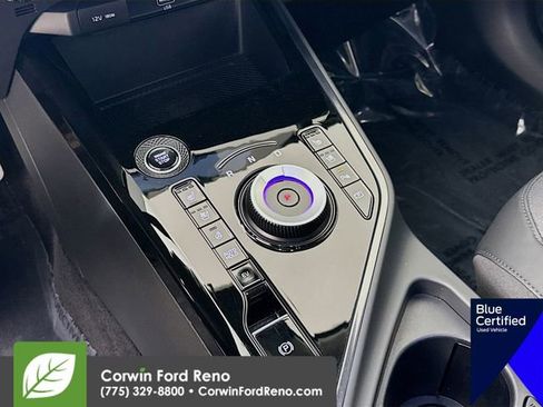 Used 2023 Kia Niro SX Touring image 21