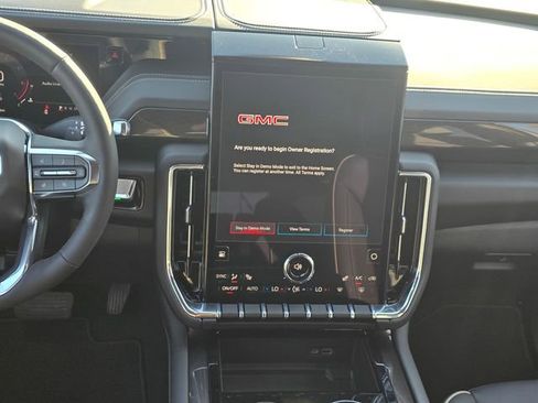 New 2026 GMC Yukon XL Elevation image 16