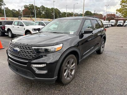 Certified 2022 Ford Explorer XLT w/ Equipment Group 202A
