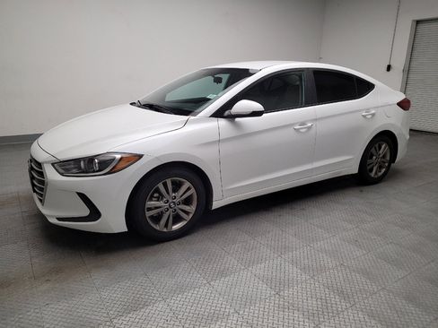 Used 2018 Hyundai Elantra SEL image 2