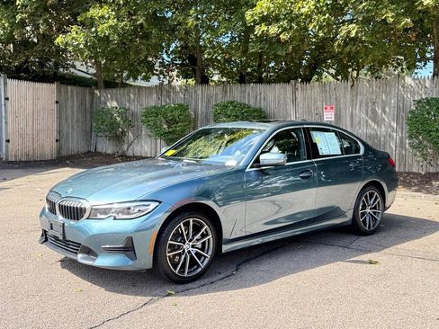 Used 2020 BMW 330i xDrive Sedan w/ Convenience Package image 2
