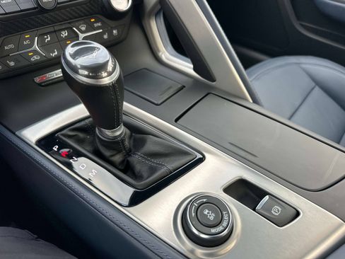 Used 2016 Chevrolet Corvette Z06 w/ 3LZ Preferred Equipment Group image 24