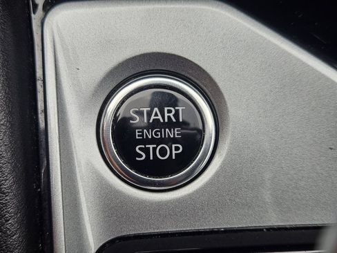 Used 2024 Nissan Altima 2.5 SV FWD image 17