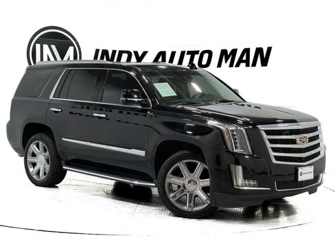 Used 2018 Cadillac Escalade Luxury image 2