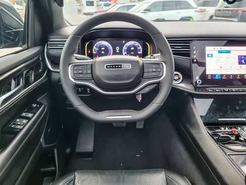 Used 2024 Jeep Wagoneer L 4WD w/ Premium Group I image 12