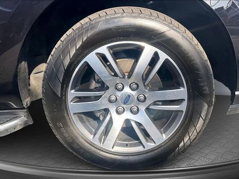 Certified 2023 Ford Expedition Limited image 9