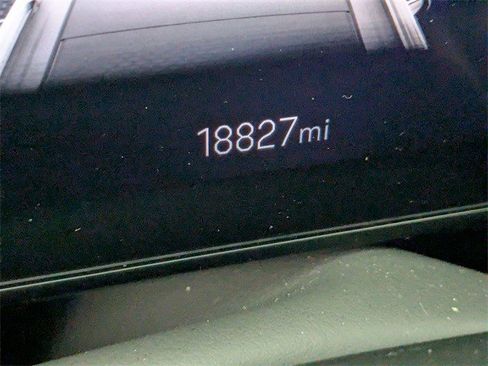 Certified 2025 GMC Yukon Denali image 19