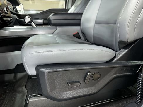 Used 2025 Ford F150 Lightning Flash image 14