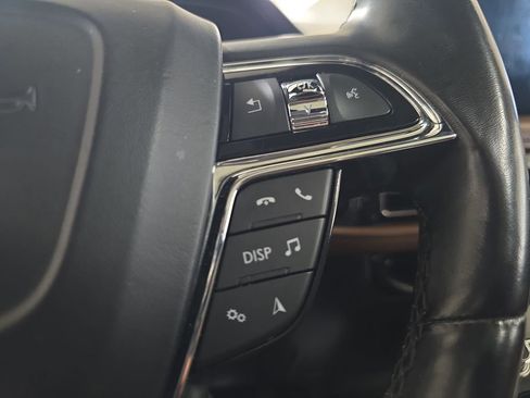 Used 2021 Lincoln Nautilus Reserve w/ Monochromatic Package image 21