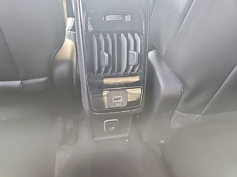 Used 2024 Jeep Compass Latitude AWD/4WD image 34