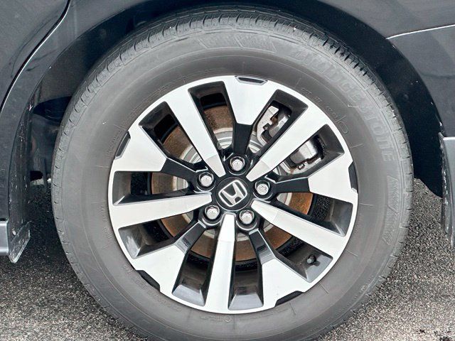 Used 2025 Honda Odyssey EX-L image 4