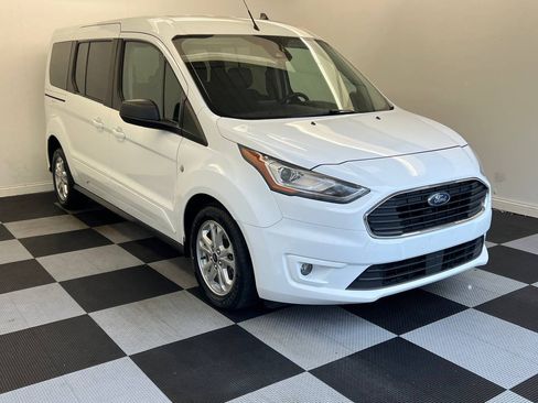 Used 2020 Ford Transit Connect XLT image 3