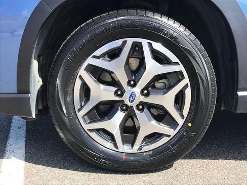 Used 2020 Subaru Forester Premium image 12