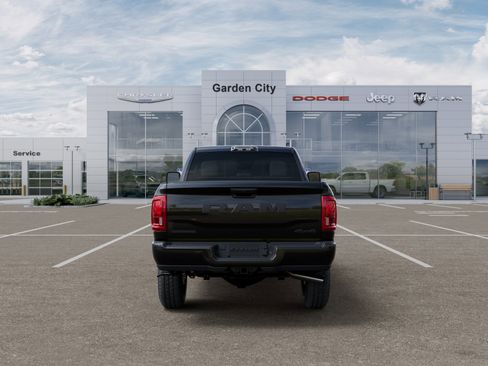 New 2026 RAM 2500 Big Horn AWD/4WD image 7