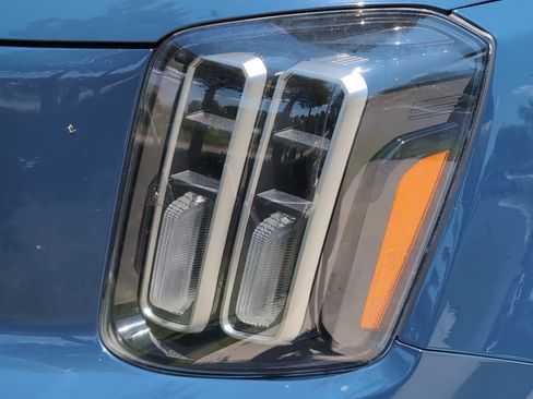 Used 2024 Kia Telluride S w/ S Sunroof Package FWD image 6