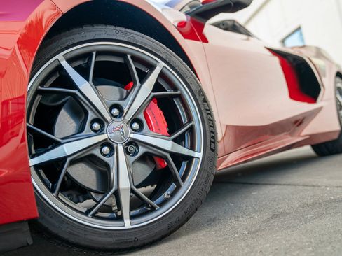 Used 2021 Chevrolet Corvette Stingray Premium Cpe w/ LPO, Roadside Safety Package RWD image 4