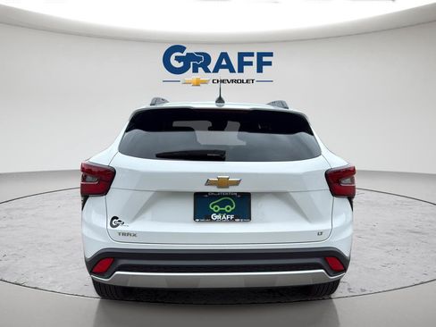 Used 2024 Chevrolet Trax LT FWD image 6