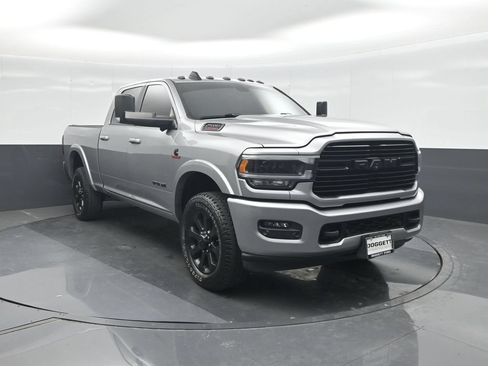 Used 2022 RAM 2500 Laramie w/ Night Edition AWD/4WD image 8
