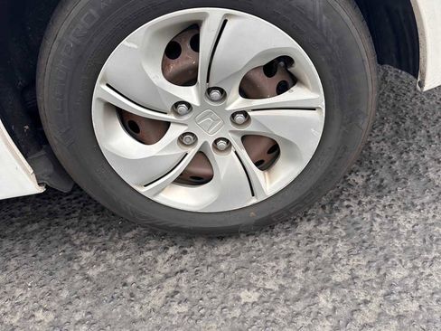 Used 2015 Honda Civic LX image 9