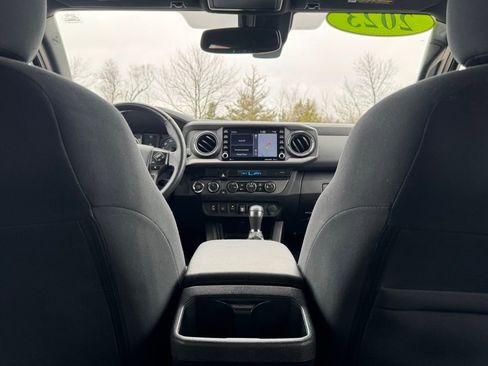 Used 2023 Toyota Tacoma TRD Sport w/ Advanced Technology Package image 31