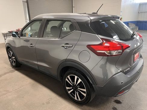 Used 2020 Nissan Kicks SV image 5