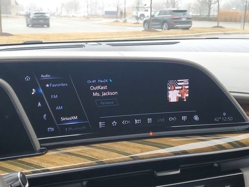 Used 2022 Cadillac Escalade ESV Sport Platinum w/ Heavy-Duty Trailer Package image 21