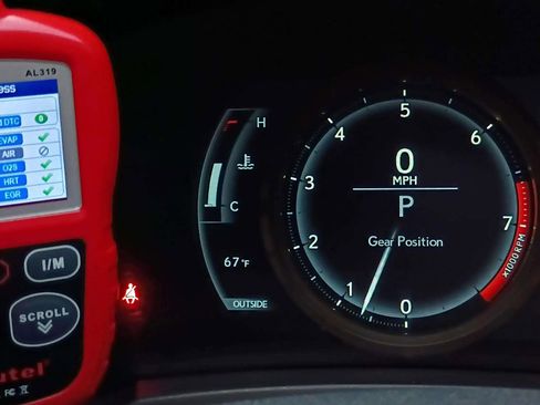 Used 2015 Lexus RC 350 image 17