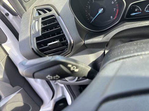 Used 2017 Ford Escape Titanium image 34
