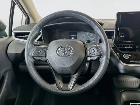 Used 2024 Toyota Corolla LE FWD image 17