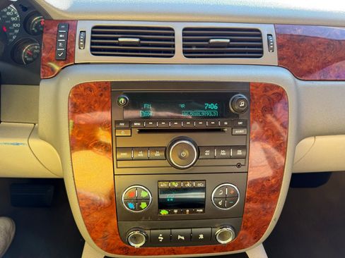 Used 2010 Chevrolet Silverado 1500 LTZ w/ Convenience Package image 17