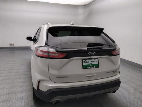 Used 2019 Ford Edge Titanium FWD image 6