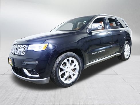 Used 2019 Jeep Grand Cherokee Summit image 3