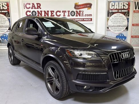 Used 2014 Audi Q7 3.0T S line Prestige w/ S Line Package AWD/4WD image 3