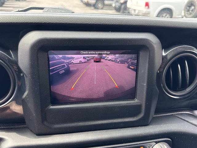 Used 2023 Jeep Wrangler Unlimited Sport AWD/4WD image 13