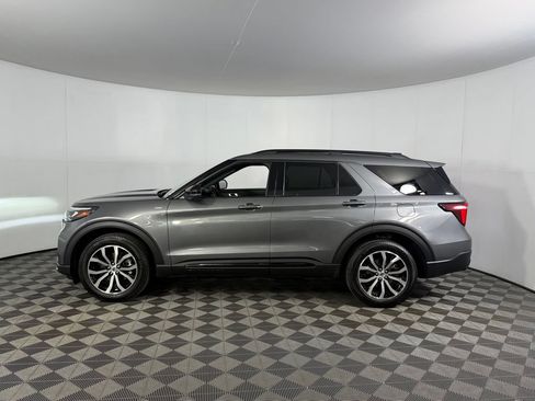 Used 2025 Ford Explorer ST-Line AWD/4WD image 8