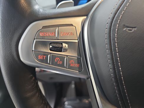 Used 2023 BMW X7 xDrive40i w/ Premium Package AWD/4WD image 19