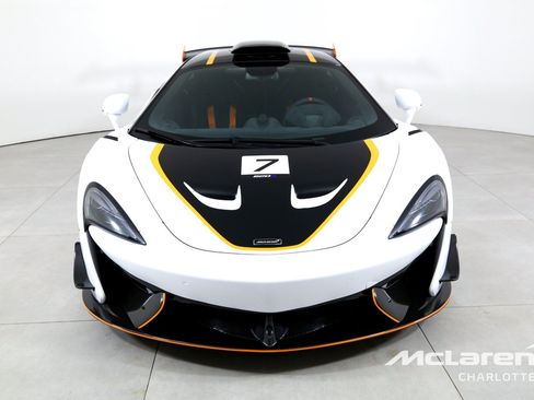 Used 2020 McLaren 620R RWD image 4