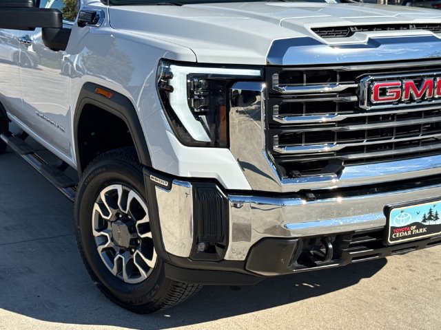 Used 2024 GMC Sierra 2500 SLT RWD image 4