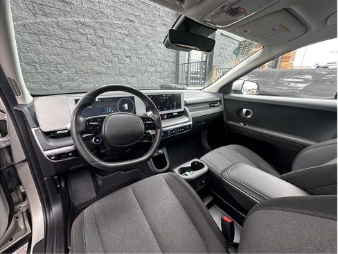 Used 2024 Hyundai Ioniq 5 SEL AWD/4WD image 2