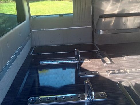 Used 2015 Cadillac XTS Hearse image 14