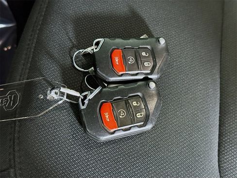 Used 2020 Jeep Wrangler Unlimited Sport image 32